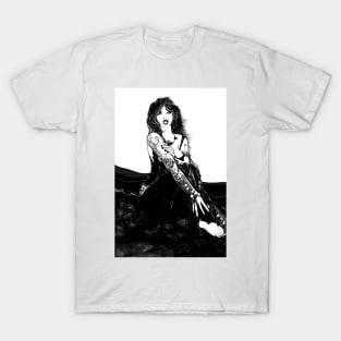 Aces high. Seated female figure. T-Shirt